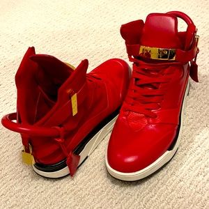 Men’s buscemi hi top sneakers !!!